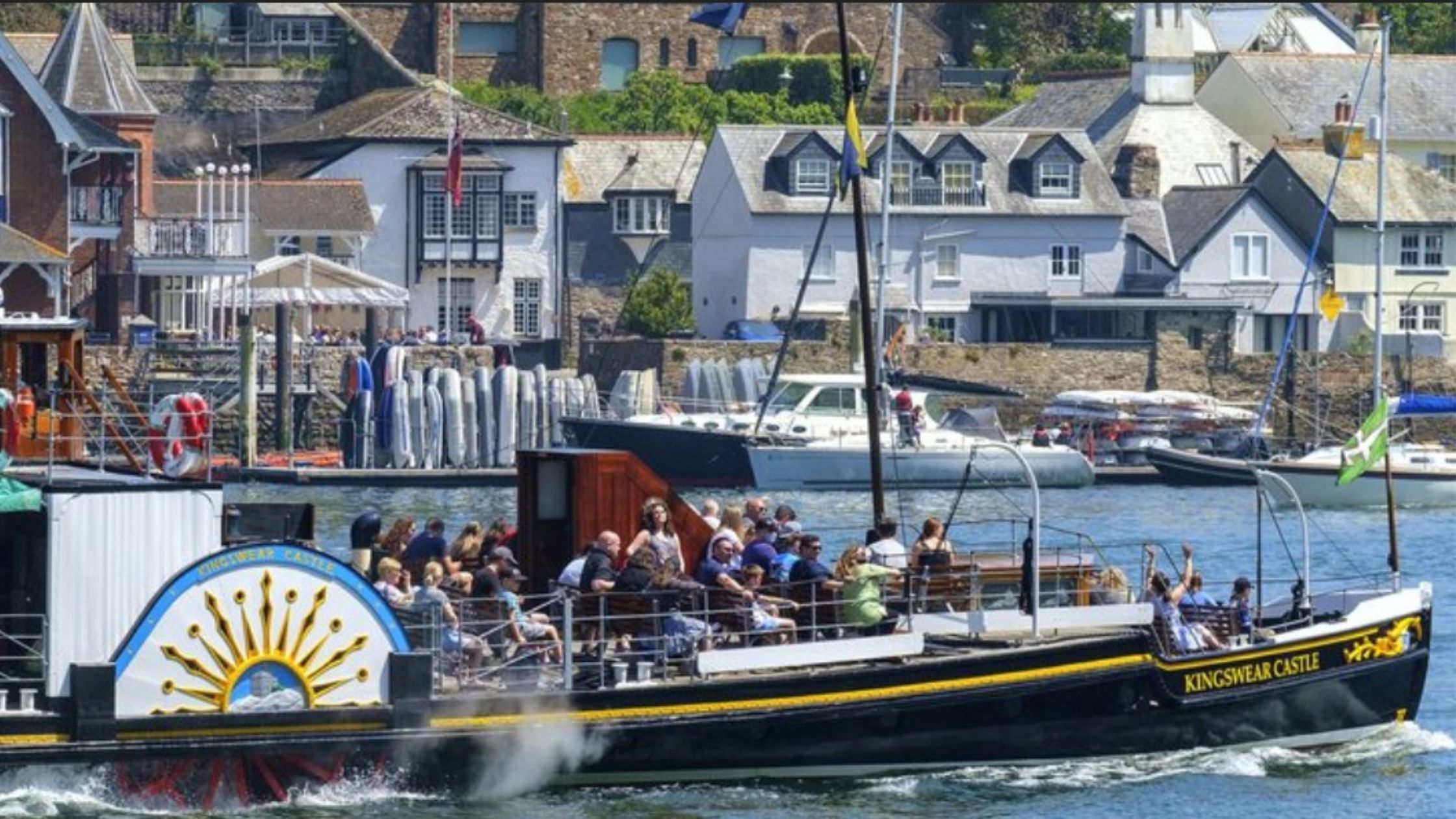the last remaining coal-fired paddle steamer in the UK