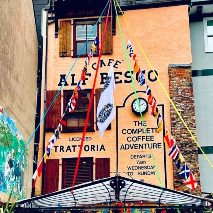 Image of Alf Resco cafe in Dartmouth